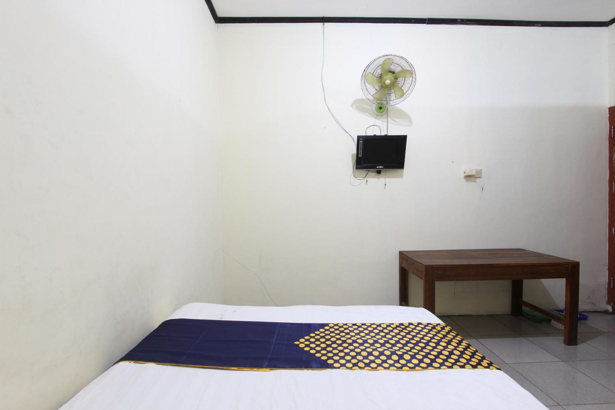 Oyo 92231 Penginapan Tanjung Alang Syariah Makasar Exteriér fotografie