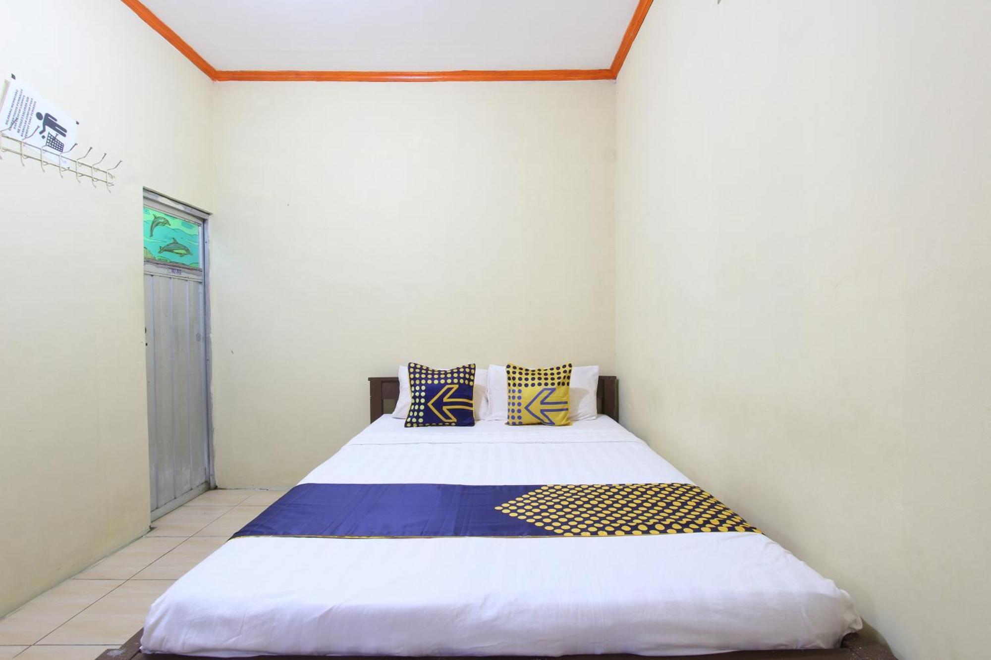 Oyo 92231 Penginapan Tanjung Alang Syariah Makasar Exteriér fotografie