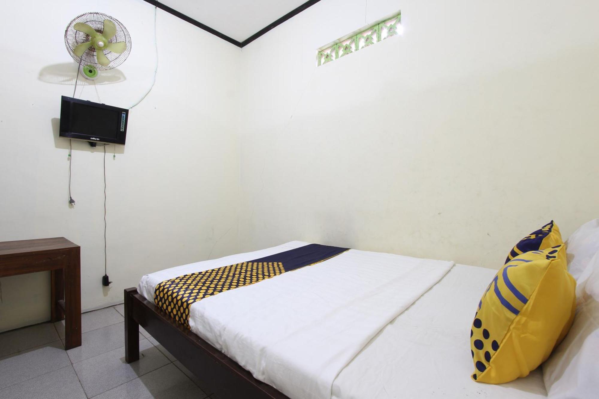 Oyo 92231 Penginapan Tanjung Alang Syariah Makasar Exteriér fotografie